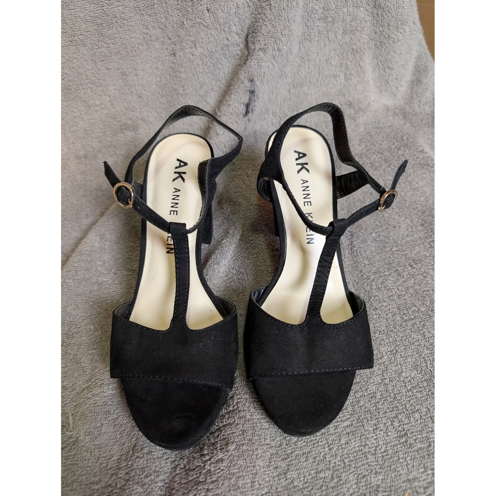 AK Anne Klein Black Suede T-Strap Platform Block Heel Sandals Size 7M 3244